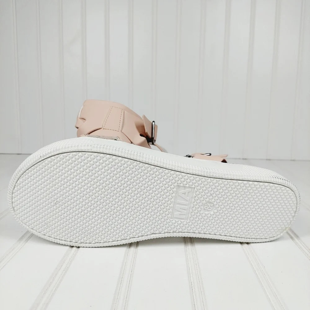 Womens Cream Strappy Ankle-Wrap Sandals